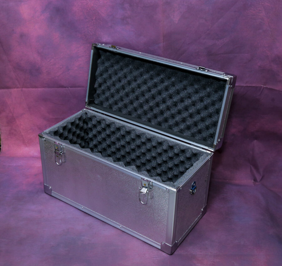 Aluminum  camera case, portable storage carrying case with padded foam flight case